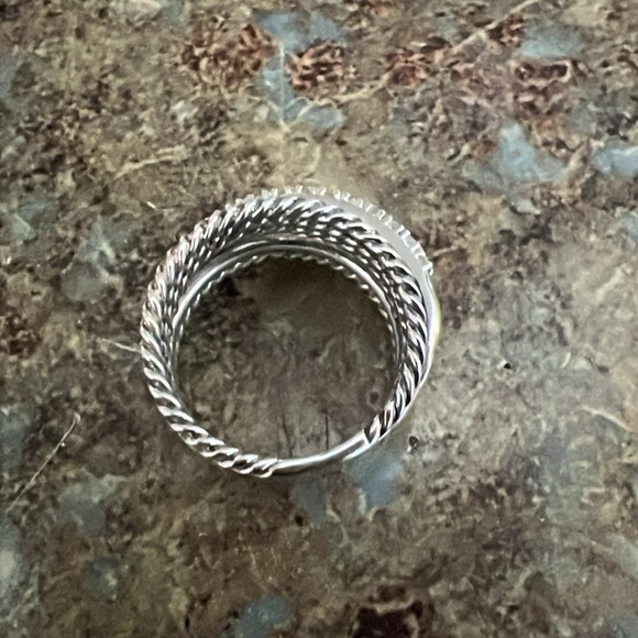 David Yurman crossover ring size 7 authentic New - Picture 2 of 4